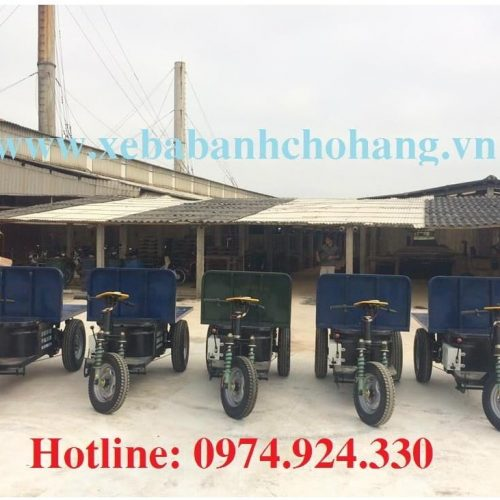 Xe điện Vĩ Tuyến chuyên chở vật liệu xây dựng