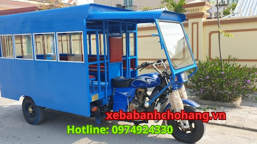 Xe ba bánh máy chở học sinh VĨ TUYẾN